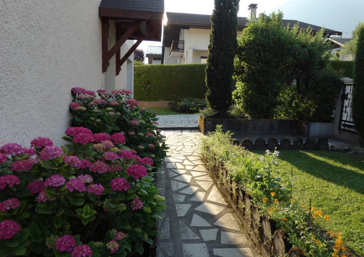 Chez Laurette Et Louis Bed & Breakfast Ugine Dış mekan fotoğraf